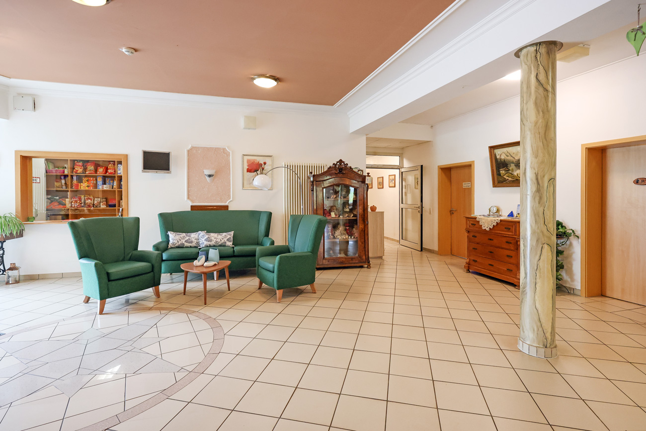 Seniorenresidenz Landhaus am Weinberg Ansicht des Foyers im Landhaus am Weinberg